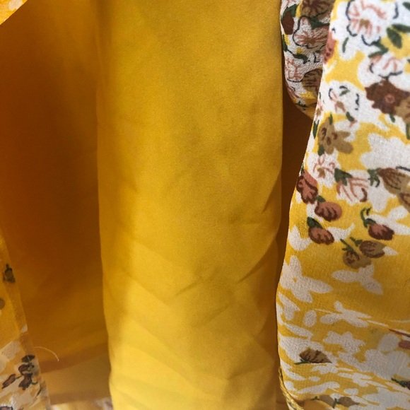 Maison DAmelie Yellow Floral Pleated Paris Halter Style Dress Size XS - Picture 9 of 10